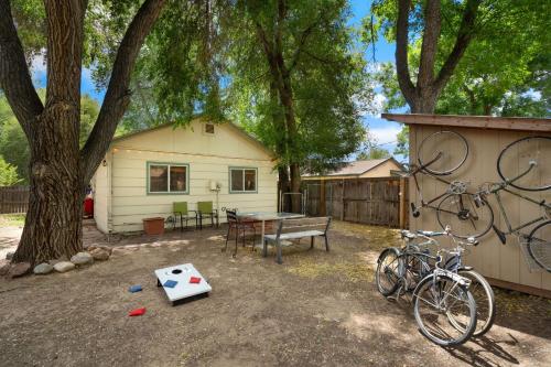 old town retreat w vintage flair near csu bikes
