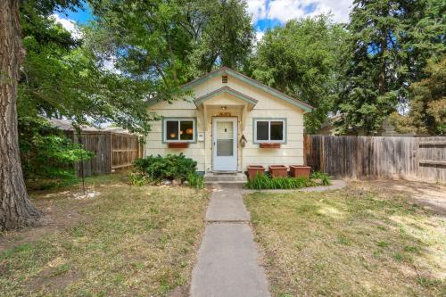 old town retreat w vintage flair near csu bikes