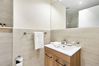 silkhaus oasis towers masdar city