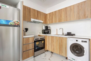 silkhaus oasis towers masdar city