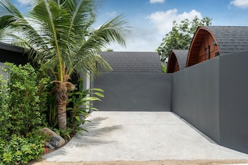 chalet style 2br pool villa pasak 1