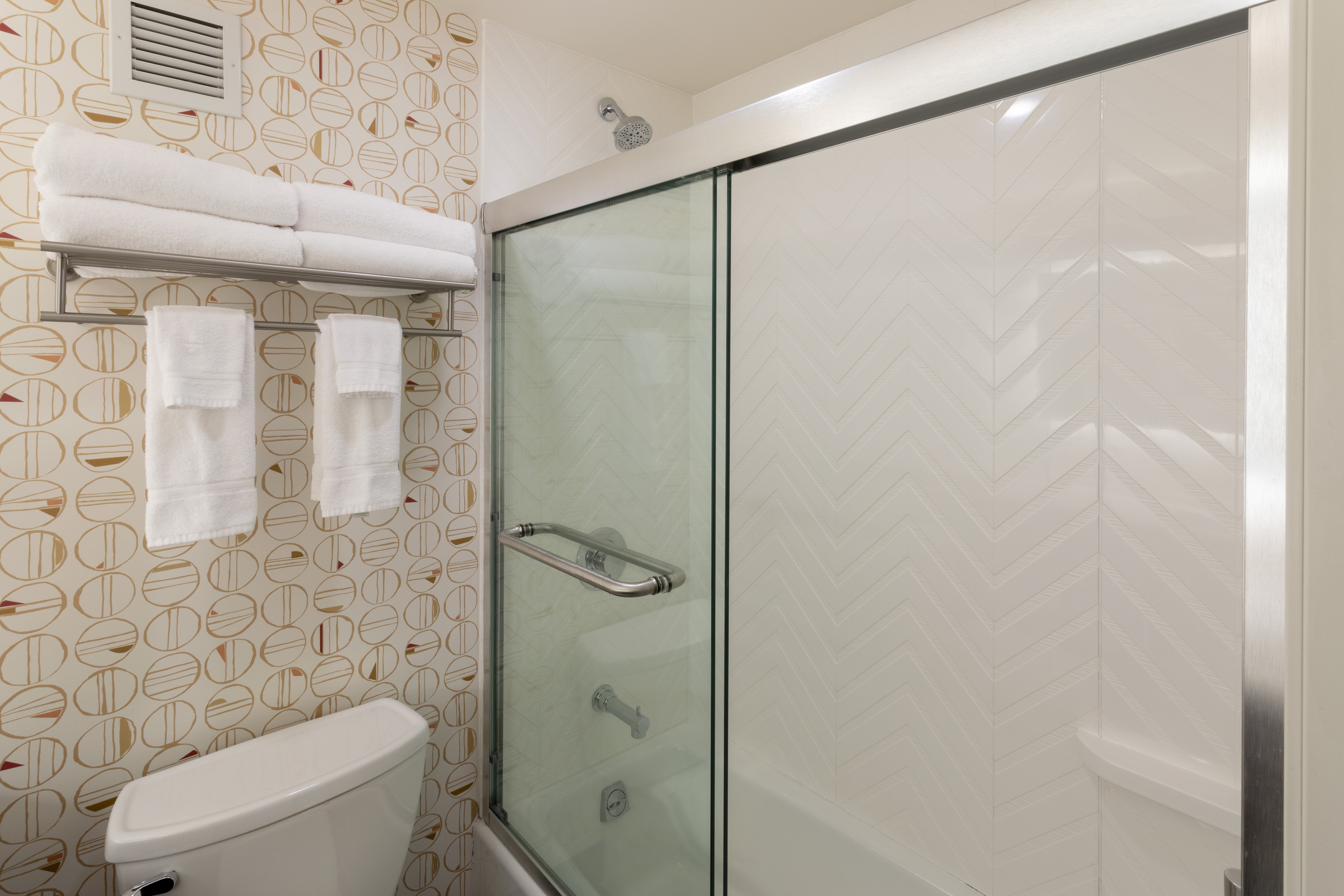 holiday inn marquette by ihg