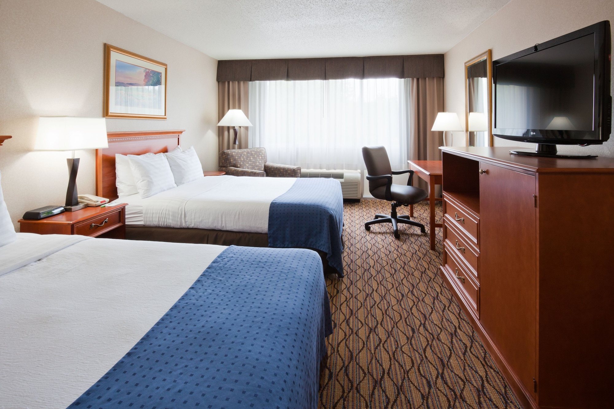 holiday inn marquette by ihg