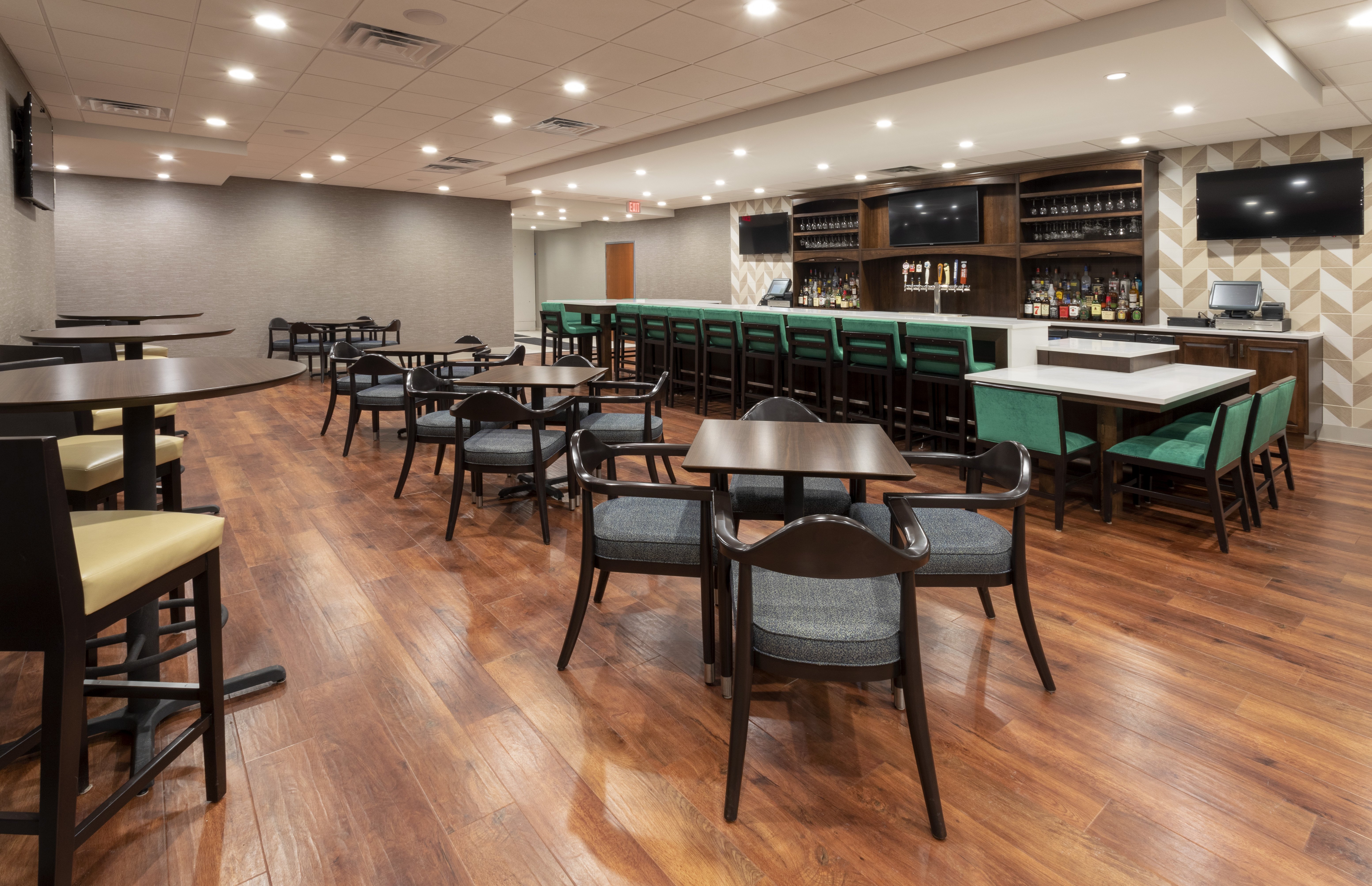 holiday inn marquette by ihg