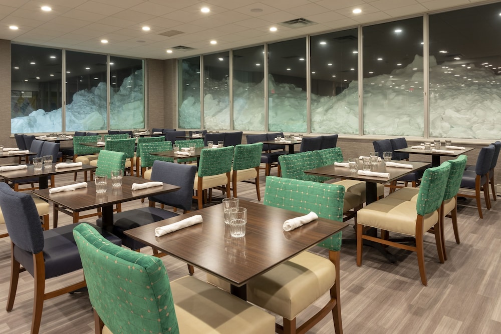 holiday inn marquette by ihg