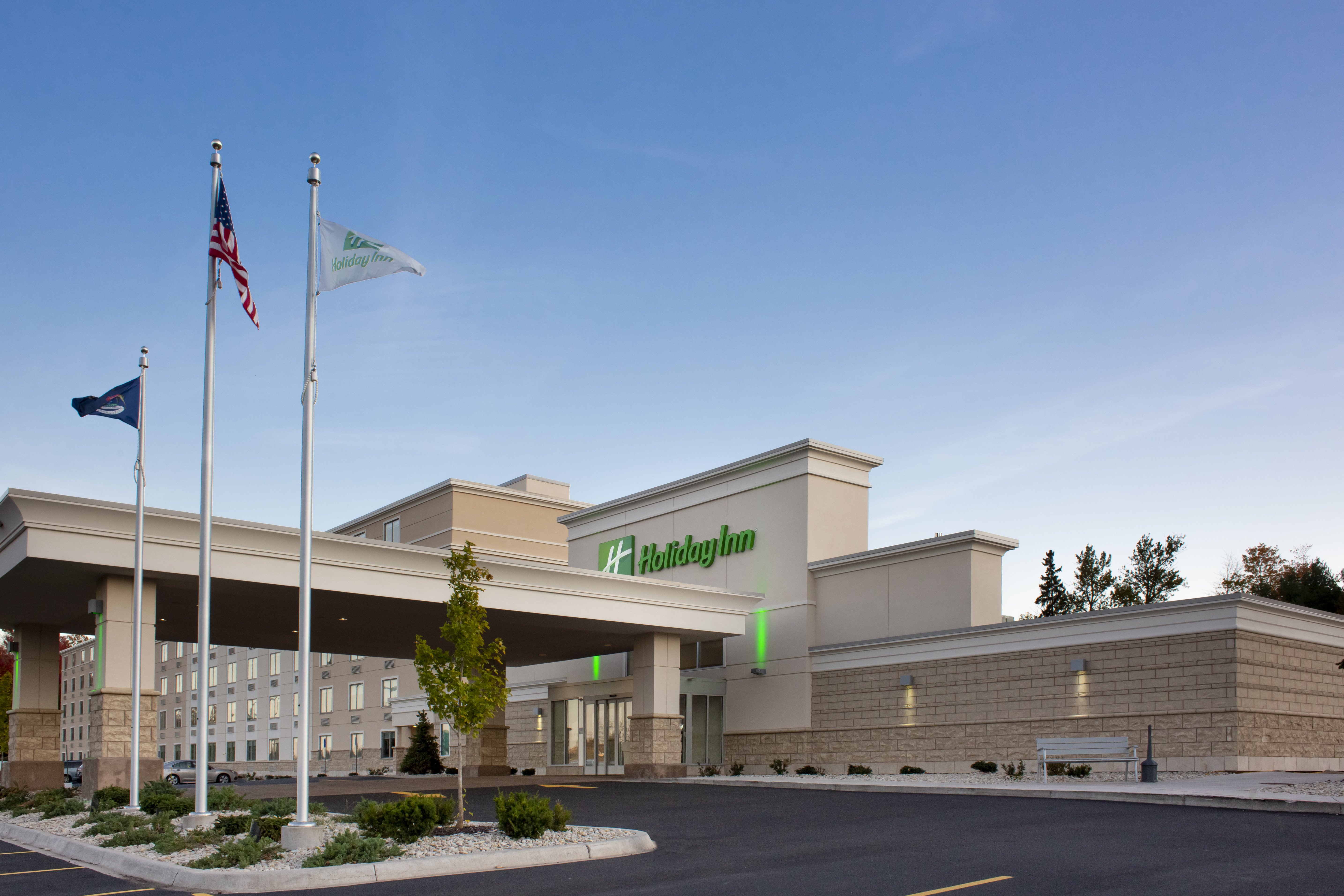 holiday inn marquette by ihg