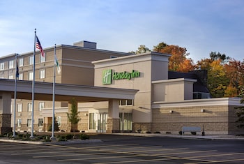 Holiday Inn Marquette By Ihg,Michigan>>Marquette,3 star