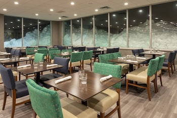 holiday inn marquette by ihg