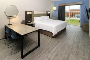 holiday inn express manzanillo by ihg