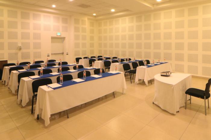 holiday inn express manzanillo by ihg
