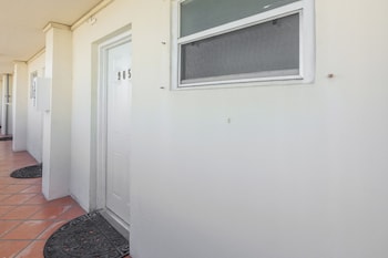 Boutique Apartments North Bay Village,,3 star