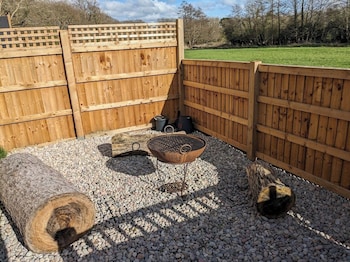 woods meadow glamping