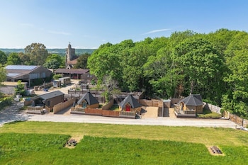 woods meadow glamping