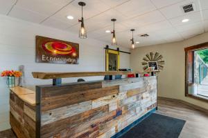 econo lodge lakeview