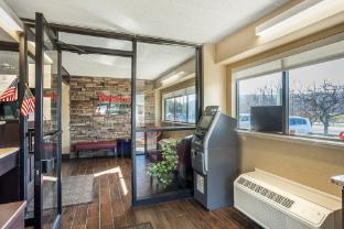 hometowne studios by red roof danville pa