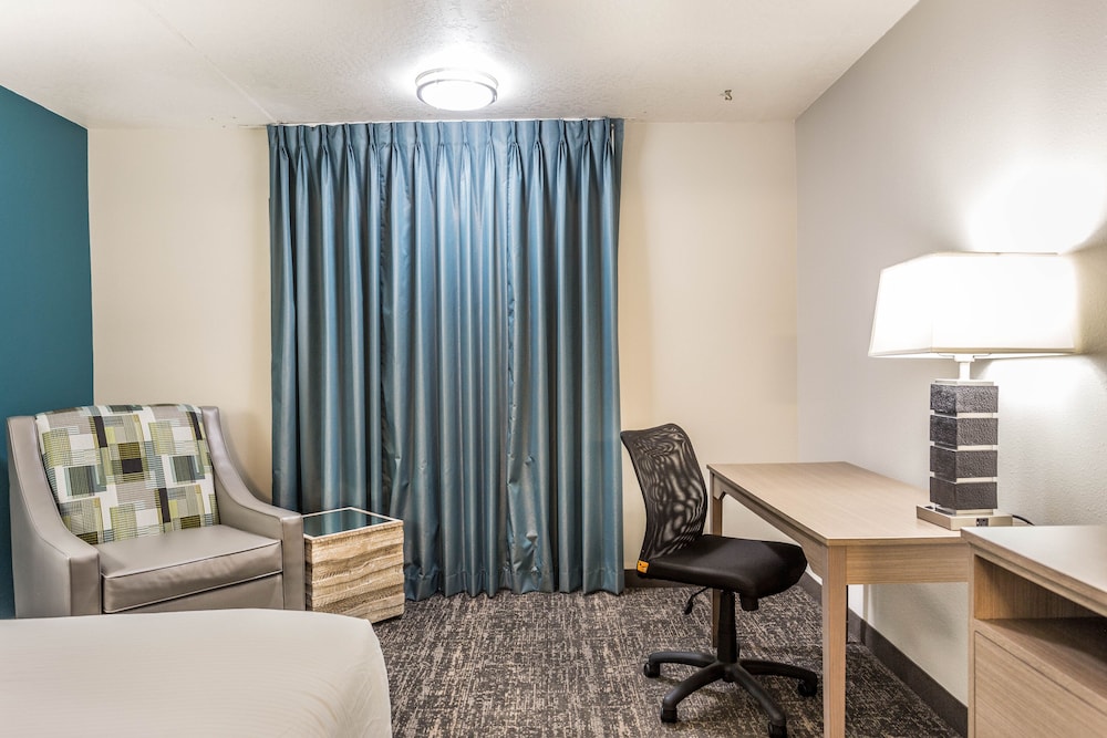 everspring inn and suites