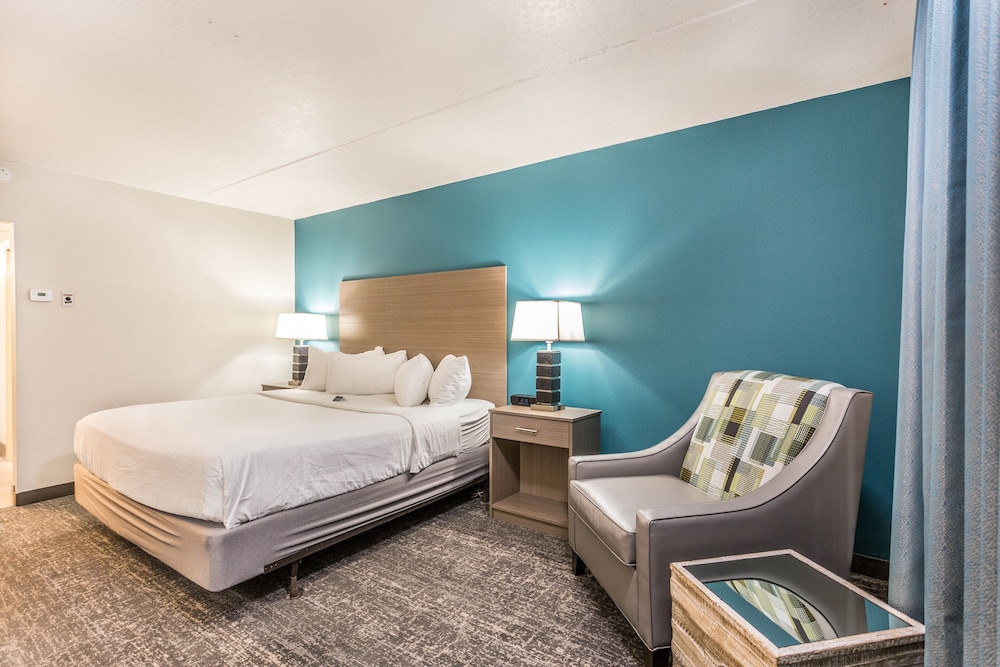 everspring inn and suites