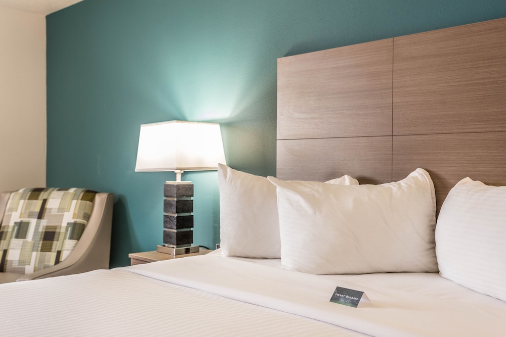 everspring inn and suites