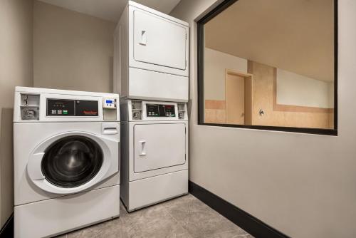 holiday inn express mcdonough by ihg