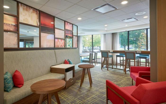 hampton inn by hilton harrisburg west