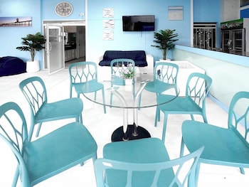 roomquest utopia kata and residence