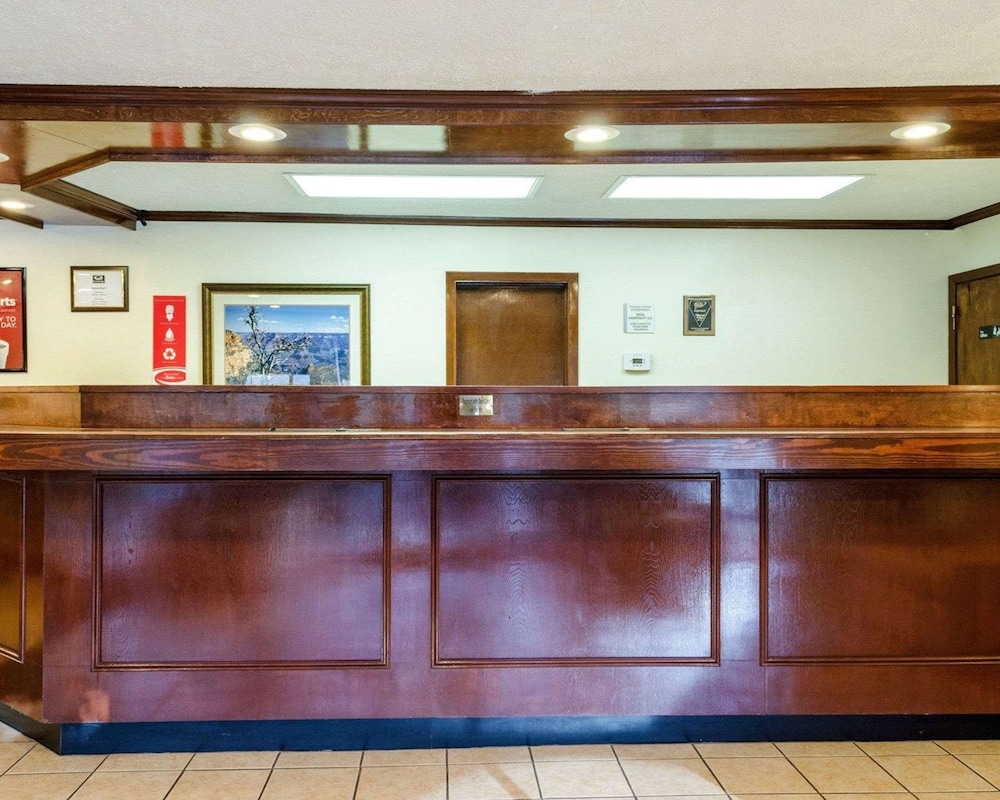 econo lodge