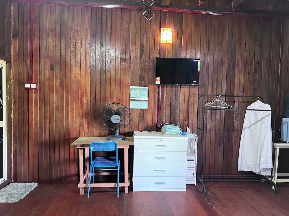 hotel o sri ayu inn