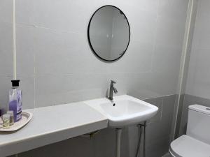 hotel o sri ayu inn
