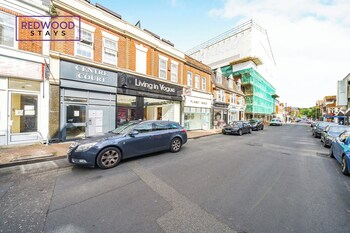 High Street Apartments By Redwood Stays,,3 star