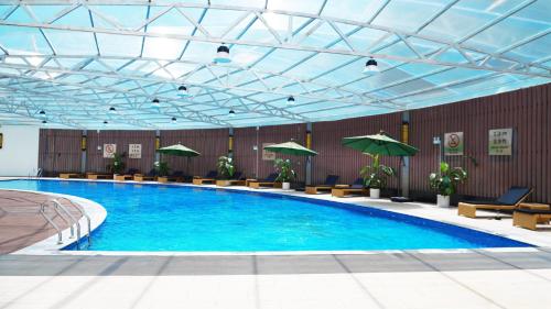 crowne plaza kunming city centre by ihg