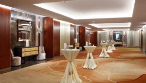 crowne plaza kunming city centre by ihg