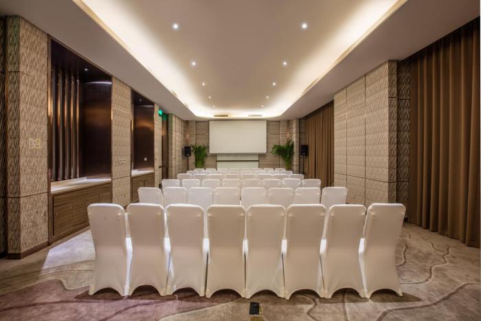 crowne plaza kunming city centre by ihg