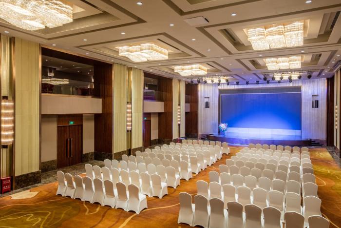 crowne plaza kunming city centre by ihg