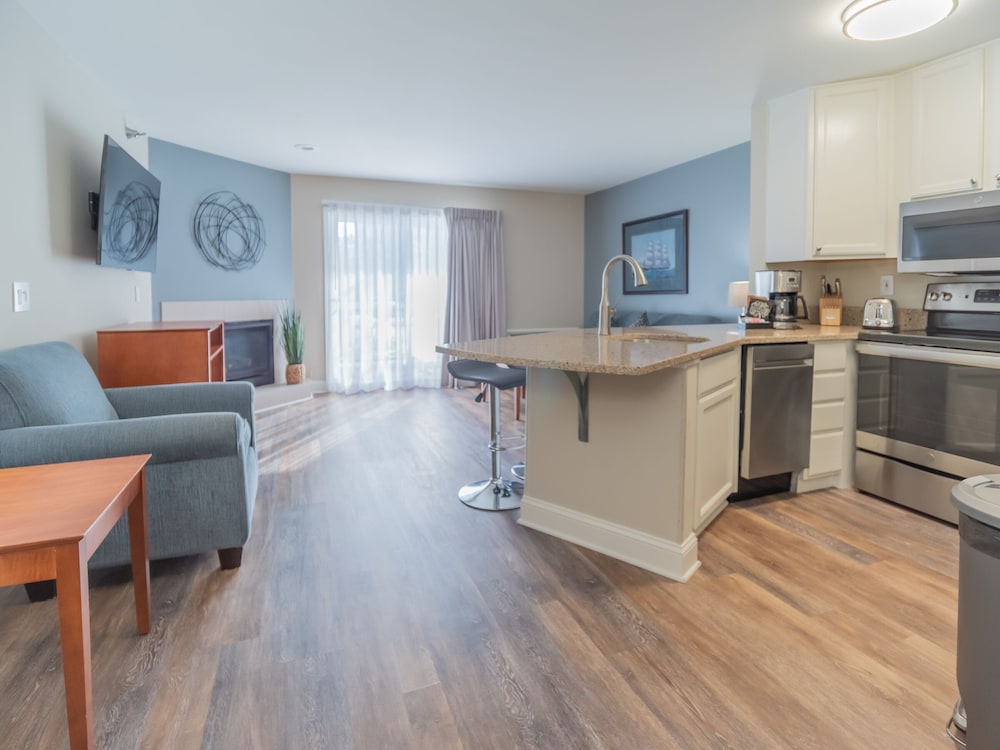 the cove of lake geneva