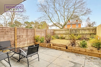 Ettrick Court House By Redwood Stays,,3 star