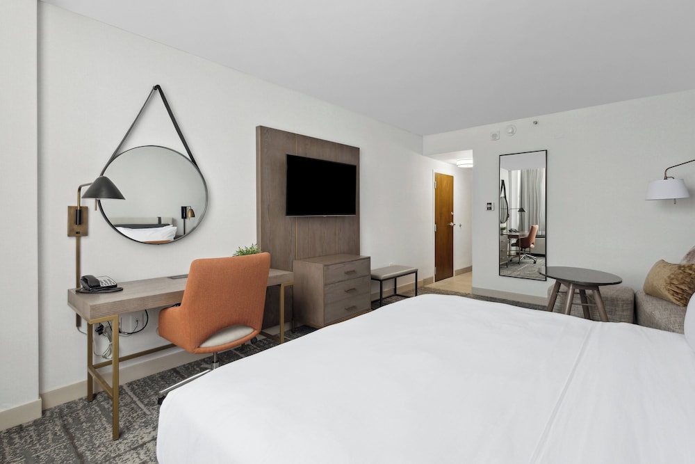 crowne plaza lansing by ihg