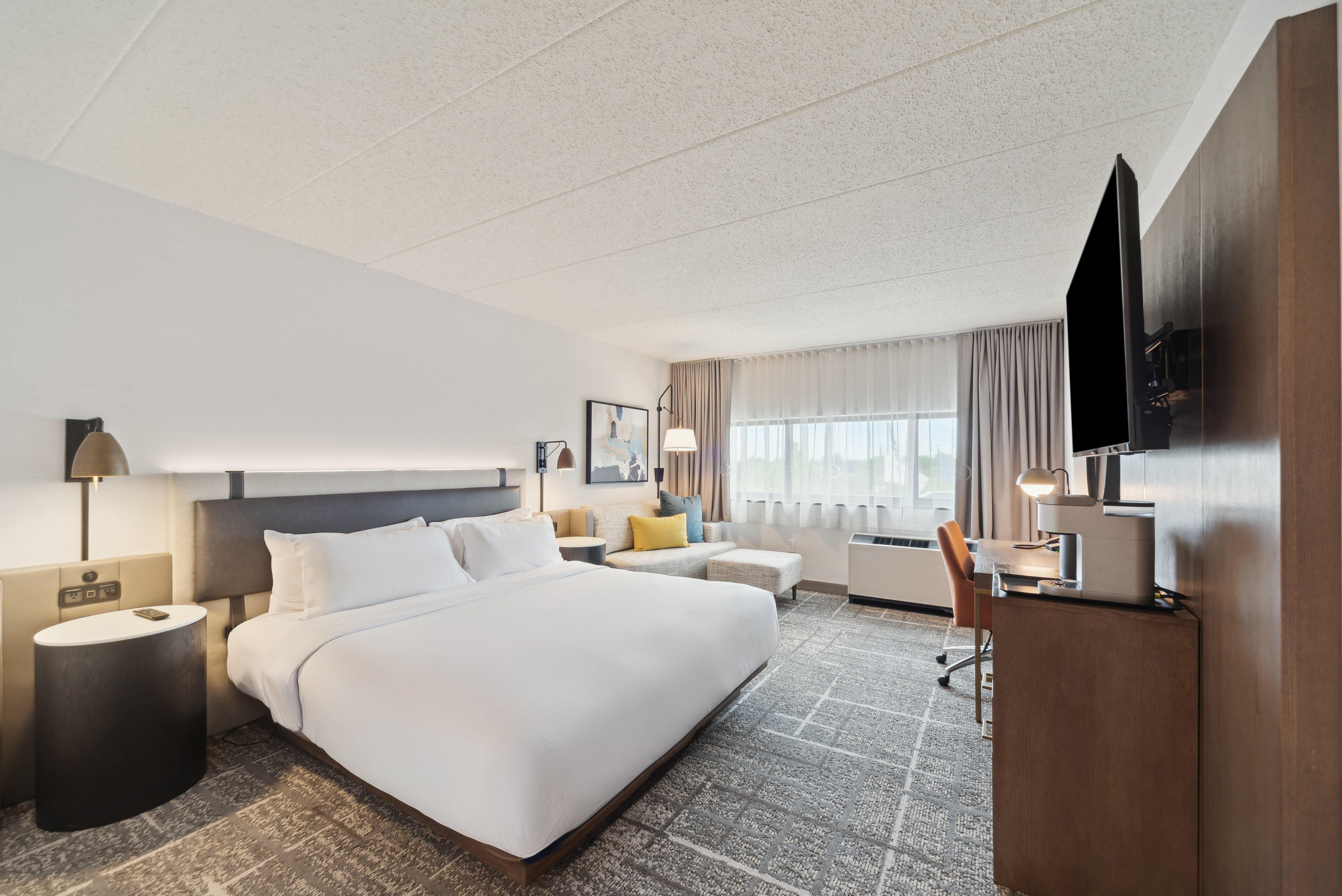 crowne plaza lansing by ihg