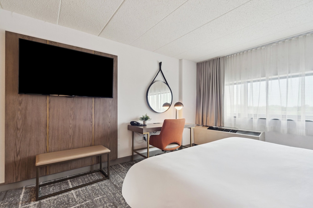 crowne plaza lansing by ihg