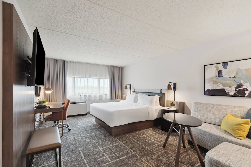 crowne plaza lansing by ihg