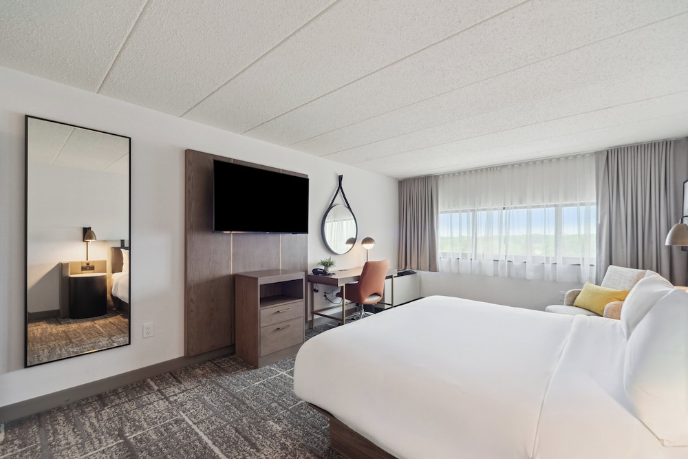 crowne plaza lansing by ihg