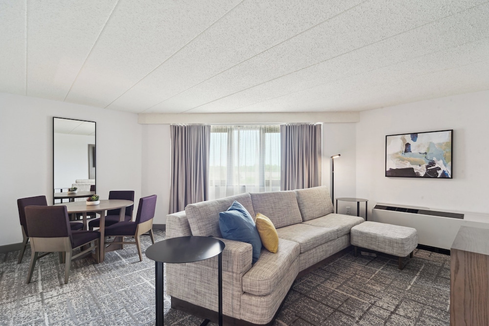 crowne plaza lansing by ihg