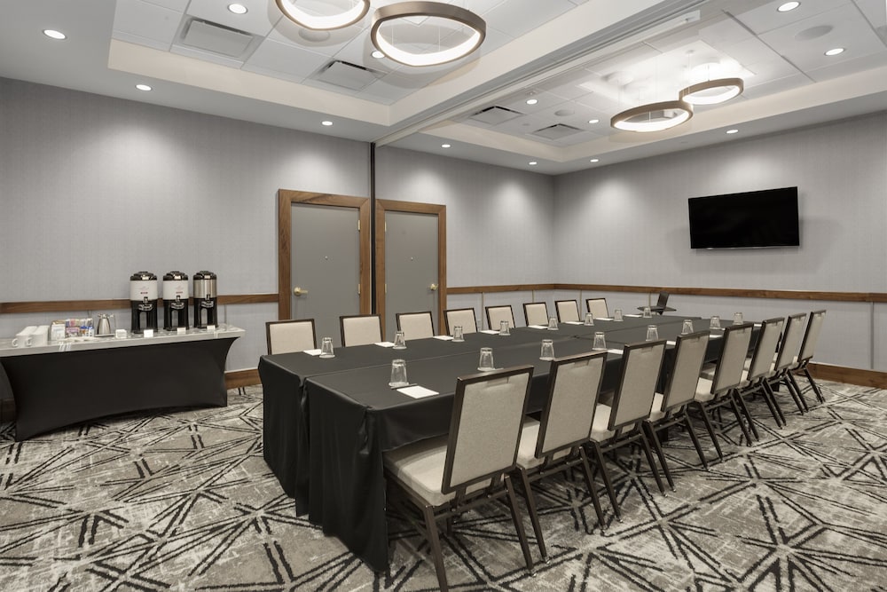 crowne plaza lansing by ihg