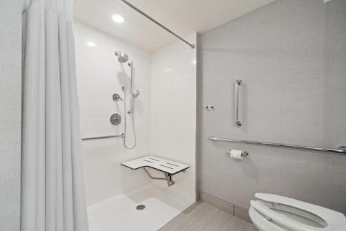 crowne plaza lansing by ihg