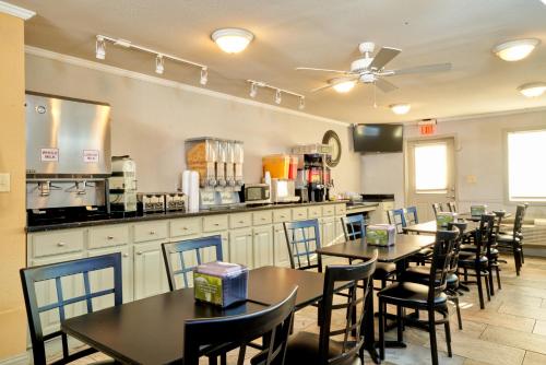 family garden inn and suites