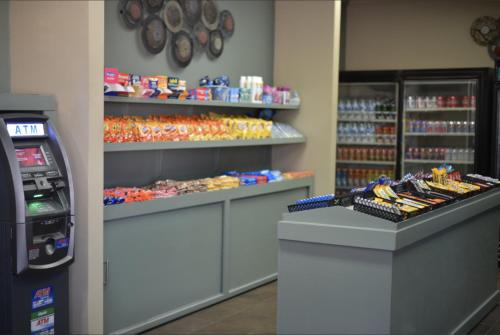 family garden inn and suites