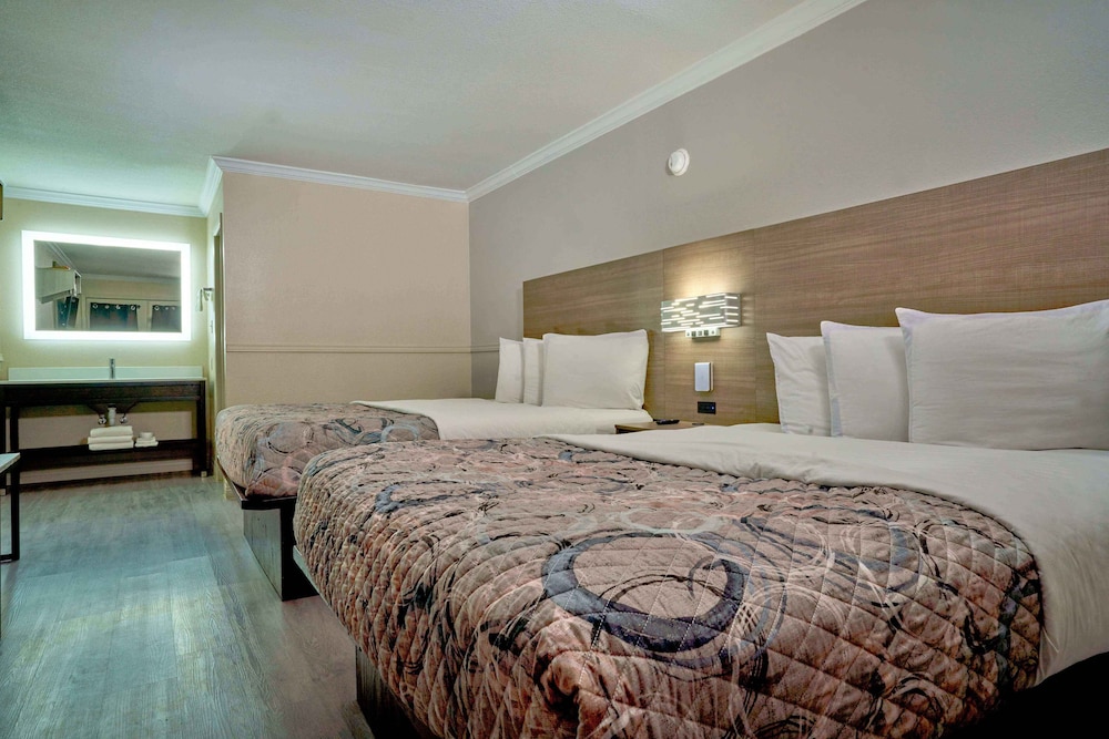 family garden inn and suites