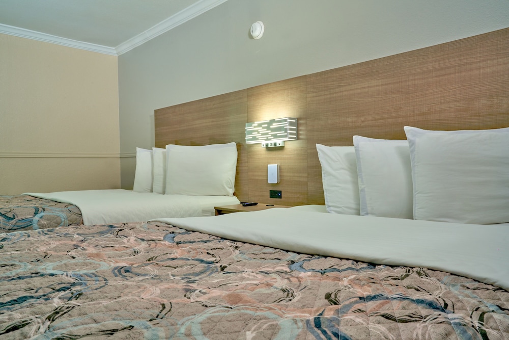 family garden inn and suites