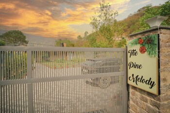 the pine melody 4bhk villa
