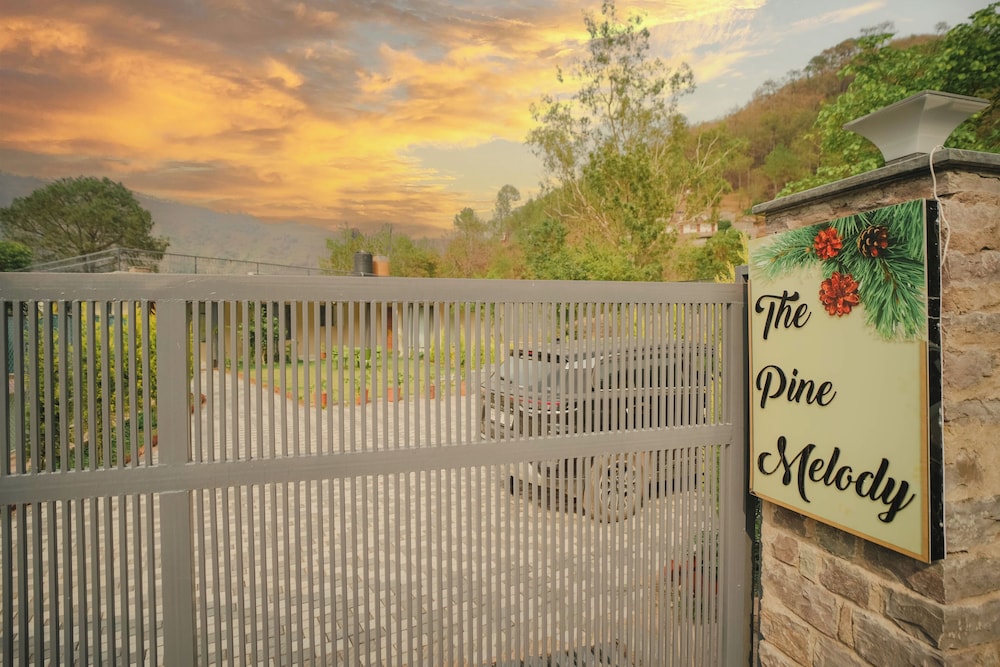 the pine melody 4bhk villa