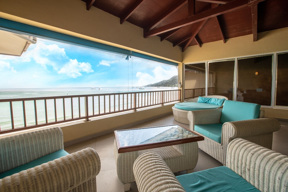 coral strand smart choice hotel
